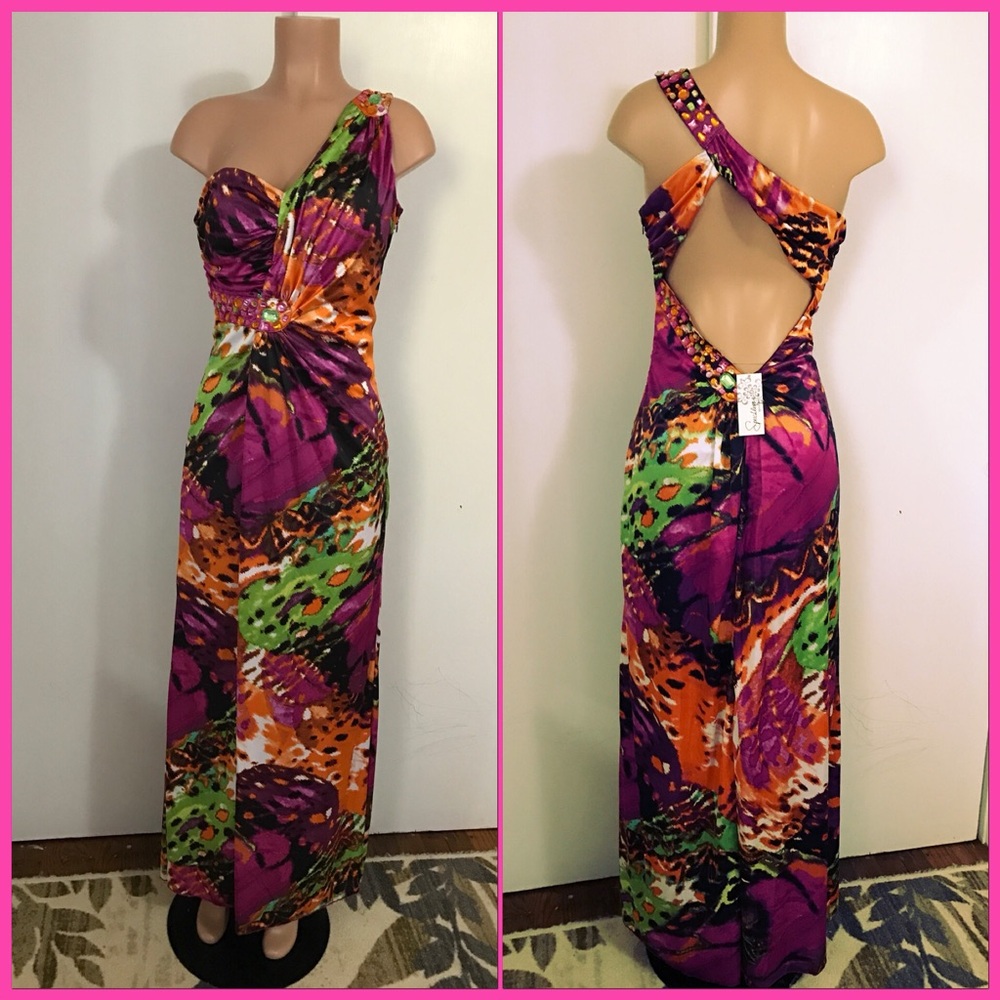 💕Stunning Gow Dress💕